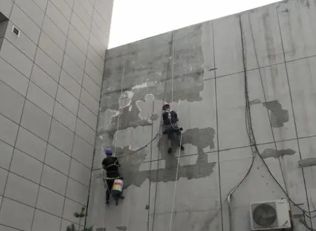 肇庆市楼顶漏水维修公司分享下肇庆市外墙防水的注意事项